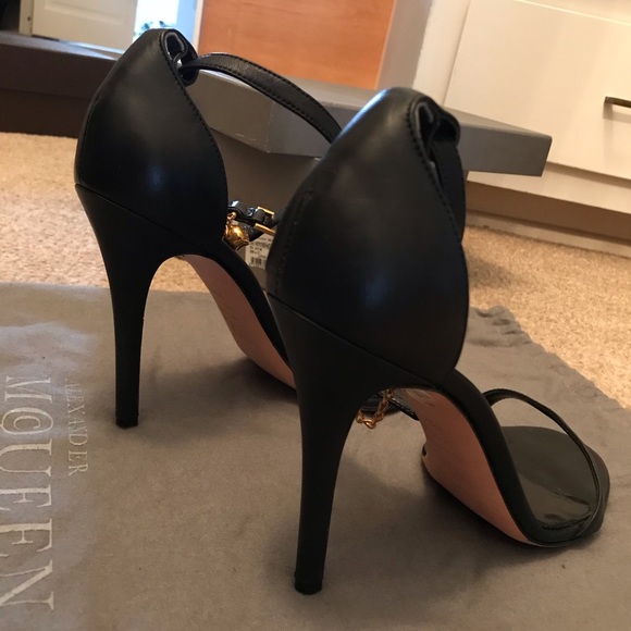 Alexander McQueen 39 1/2 9.5 - Picture 3 of 8